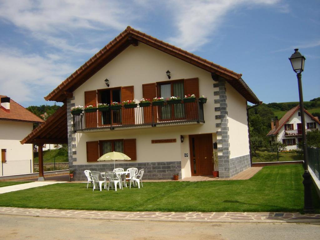 Casa Rural Irugoienea Espinal-Auzperri Luaran gambar